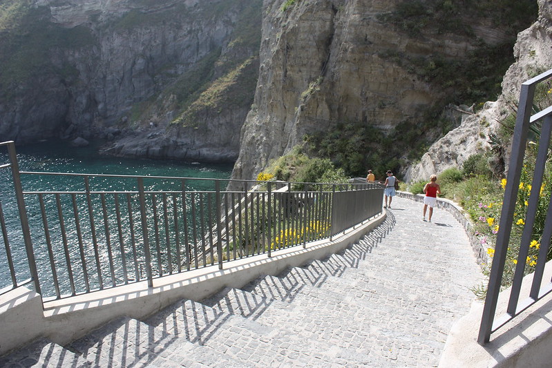 Galleria foto 'Ischia: 6 attrazioni imperdibili! Ecco cosa vedere e fare nella bellissima Isola campana' - foto 7