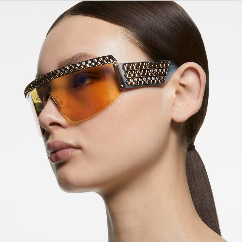 Galleria foto 'Party in Piscina: 5 idee da copiare assolutamente per un look perfetto!' - foto 2