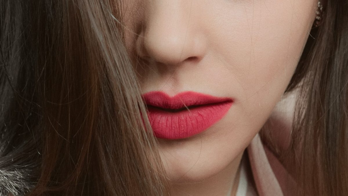 Contouring Labbra in 4 mosse: come ridefinirle e renderle più corpose con il make up…