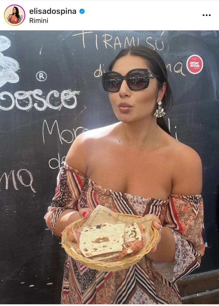 Galleria foto 'Curvy mozzafiato: 7 influencer plus size che fanno impazzire i social' - foto 9