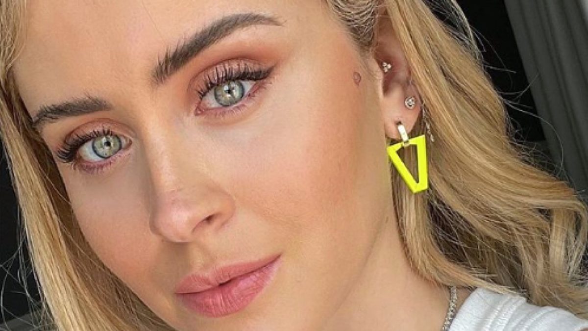 Galleria foto 'Valentina Ferragni fa faville con la sua collezione di gioielli: prezzo e curiosità' - foto 3
