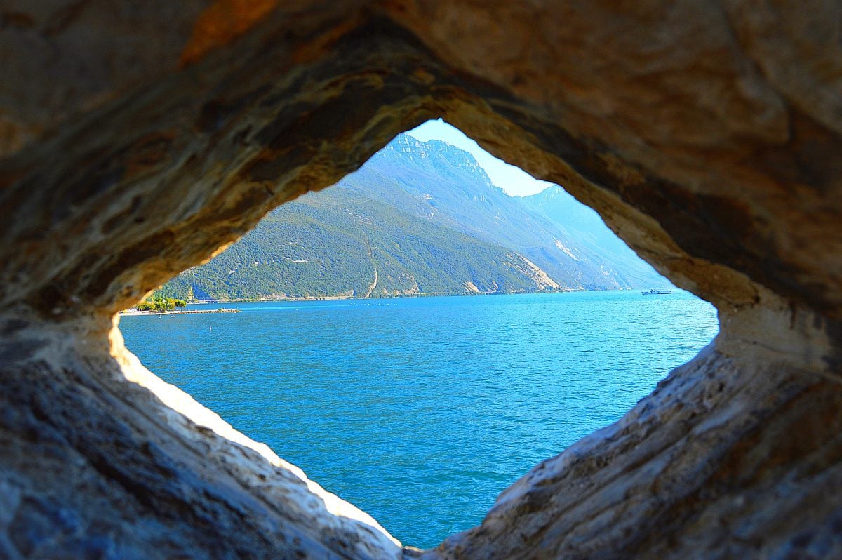 Galleria foto 'Le migliori 4 spiagge d’Italia per fare Windsurf e Kitesurf. Da non perdere!' - foto 3