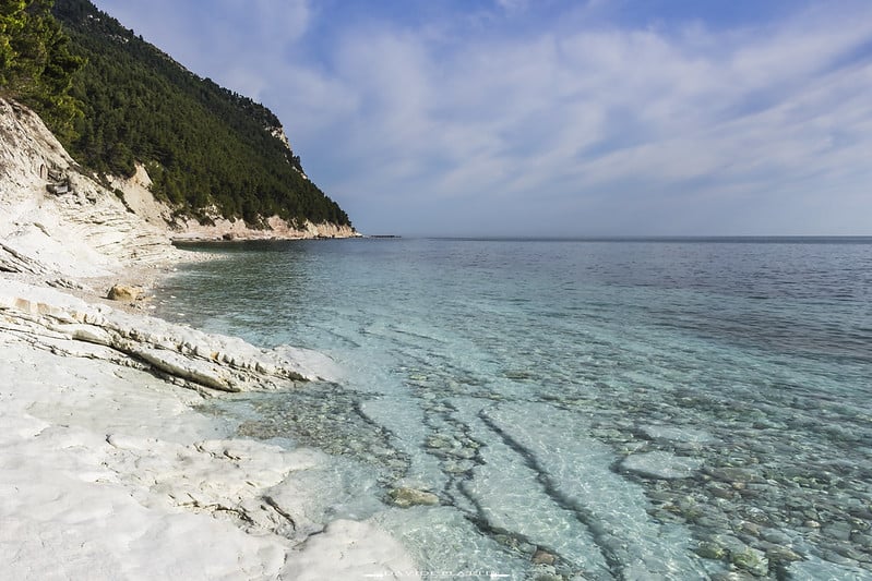 Galleria foto 'Marche, Conero: 8 Spiagge suggestive da non perdere assolutamente!' - foto 1