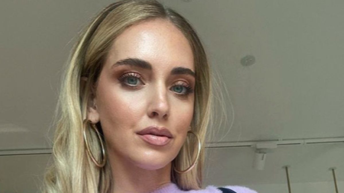 Chiara Ferragni, il nuovo look mette in mostra proprio tutto!