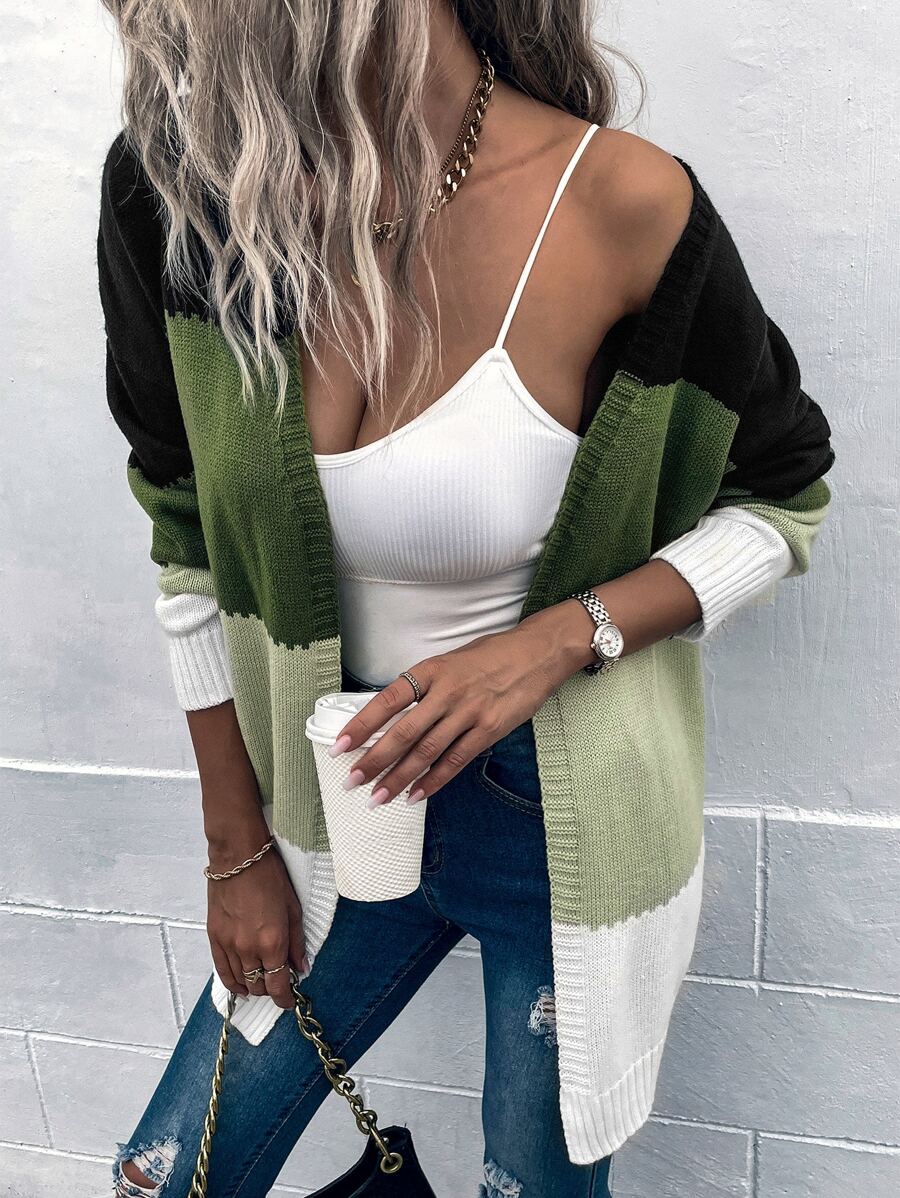 Galleria foto 'Shein, i Maglioni della Collezione Autunno-Inverno: 10 Capi super cool a prezzi bassissimi!' - foto 10