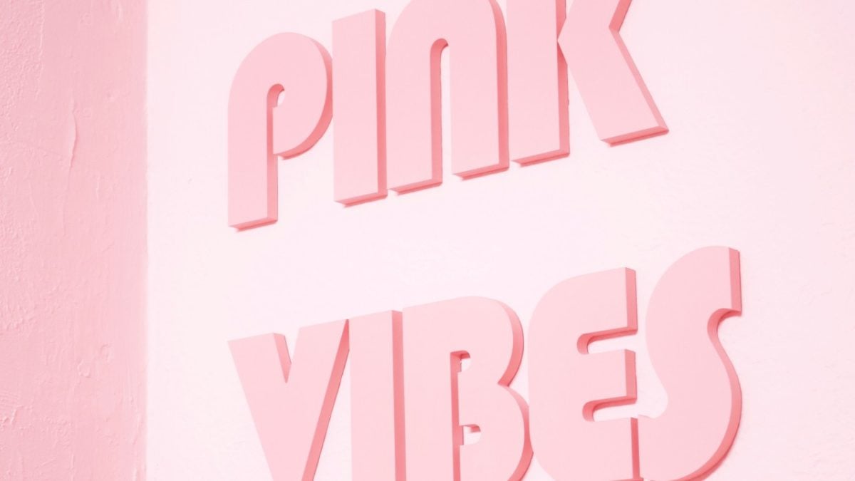 Shocking Pink: 6 Capi e accessori nel Rosa più cool della stagione