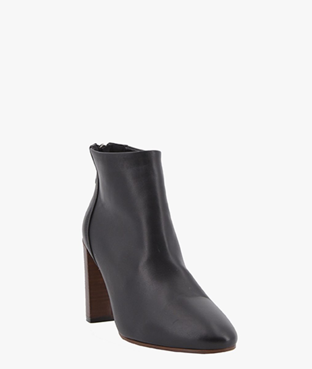 Galleria foto 'Scarpe Stelio Malori: 6 Tronchetti in Saldo perfetti per l’Autunno. Sconti da non perdere!' - foto 7