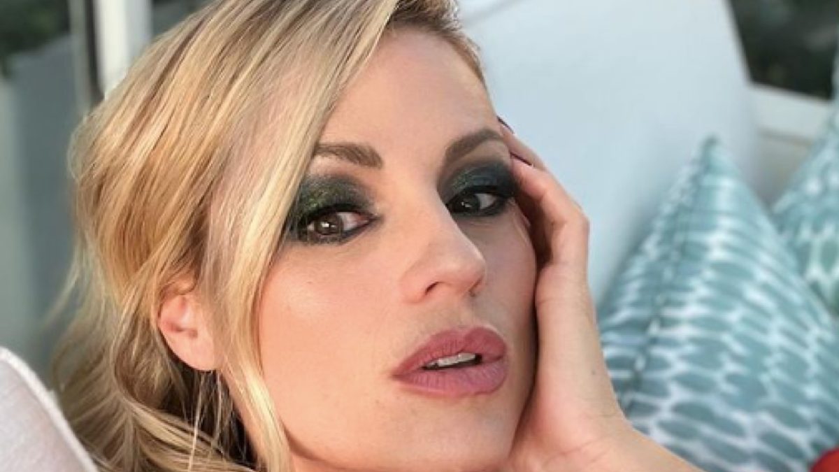 Michelle Hunziker lancia un nuovo prodotto della sua linea Beauty