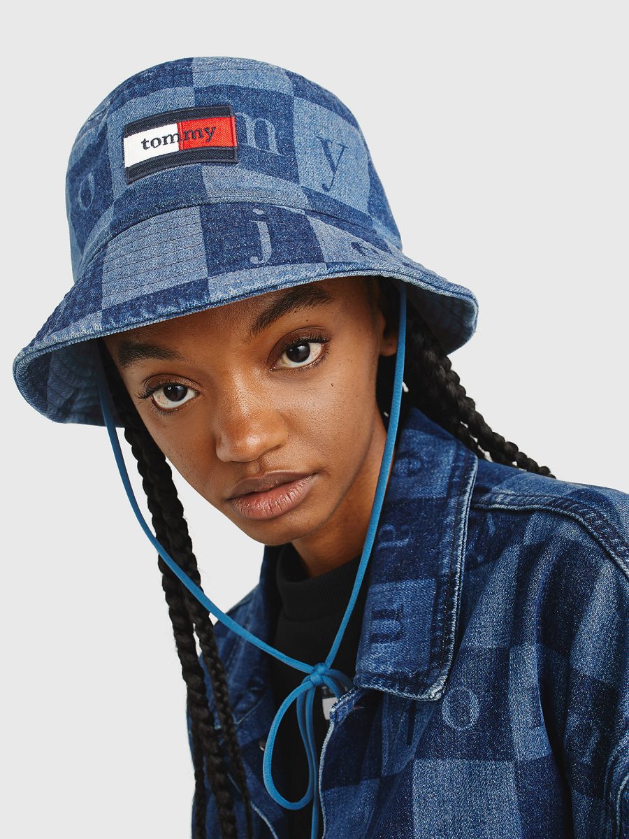 Galleria foto 'Tommy Hilfiger, Nuove Collezioni: 8 capi e accessori da non perdere!' - foto 5