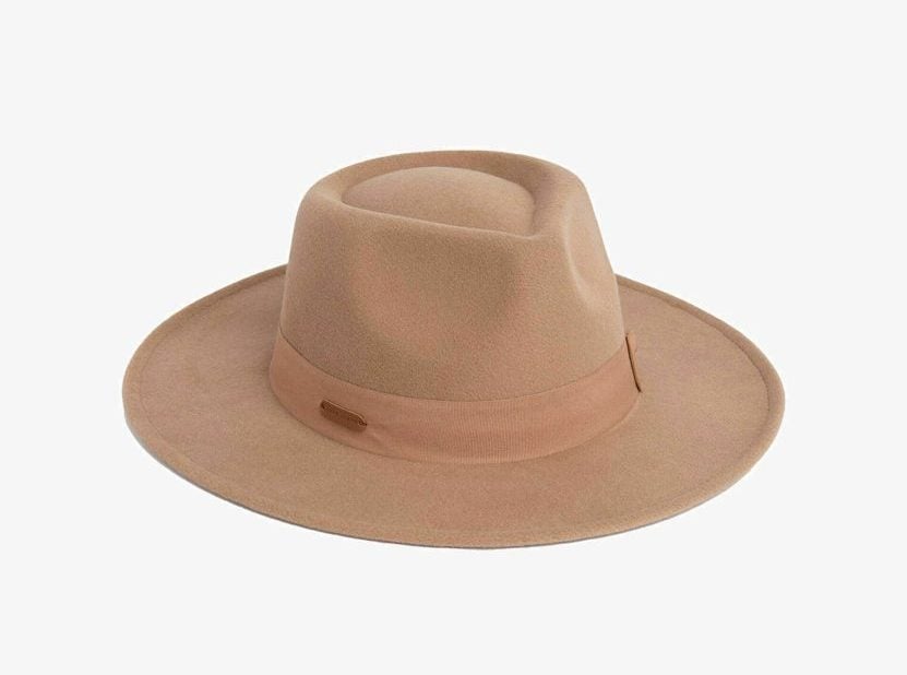 Galleria foto 'L’outfit giusto per uno shooting di instagram. Lascia i tuoi followers a bocca aperta!' - foto 4