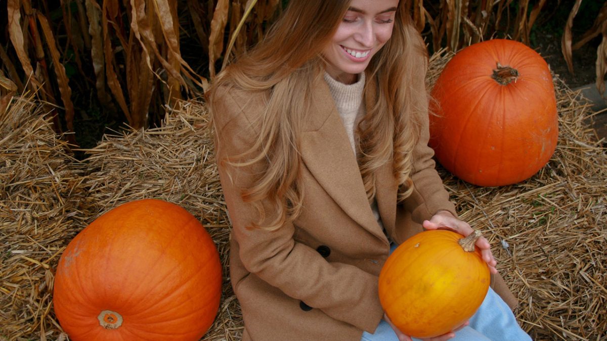 Cappotto Cammello, must have del guardaroba autunnale: Ecco 4 modelli e brand imperdibili.