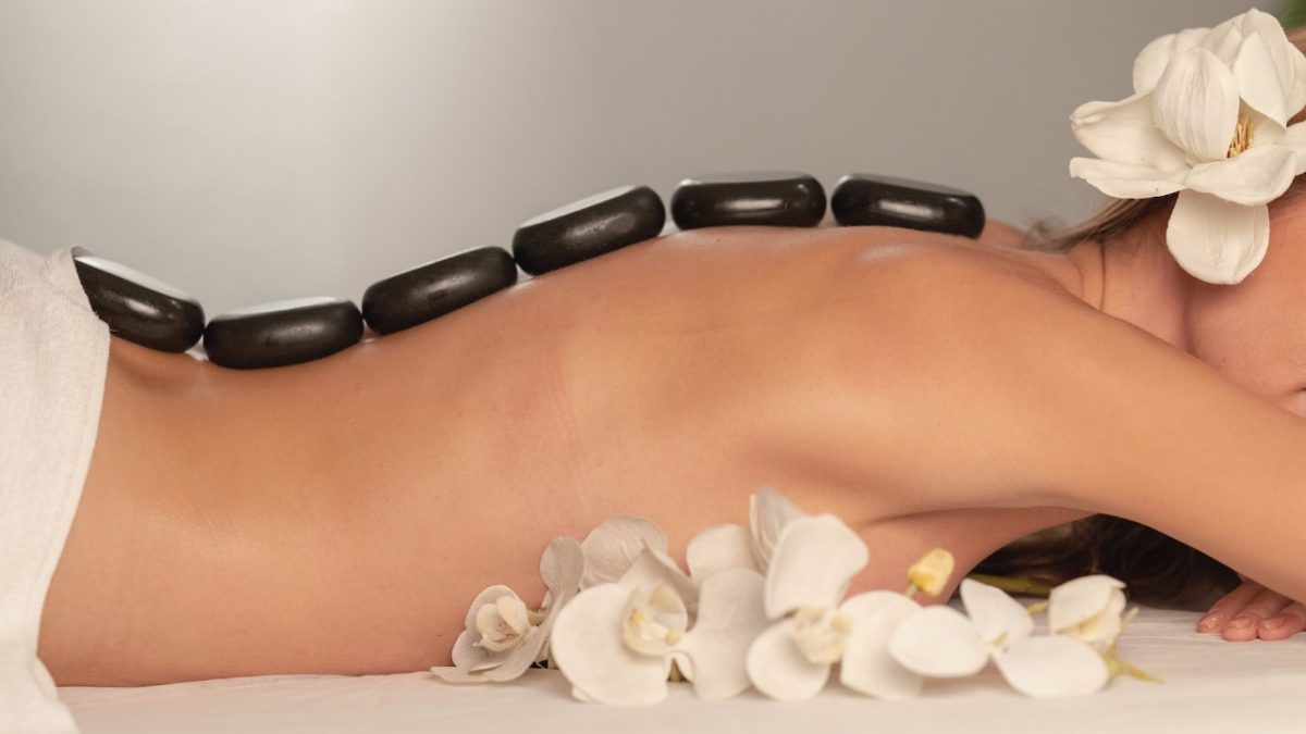 Galleria foto '5 Trattamenti di Bellezza da fare assolutamente d’inverno. Cogli l’attimo!' - foto 7