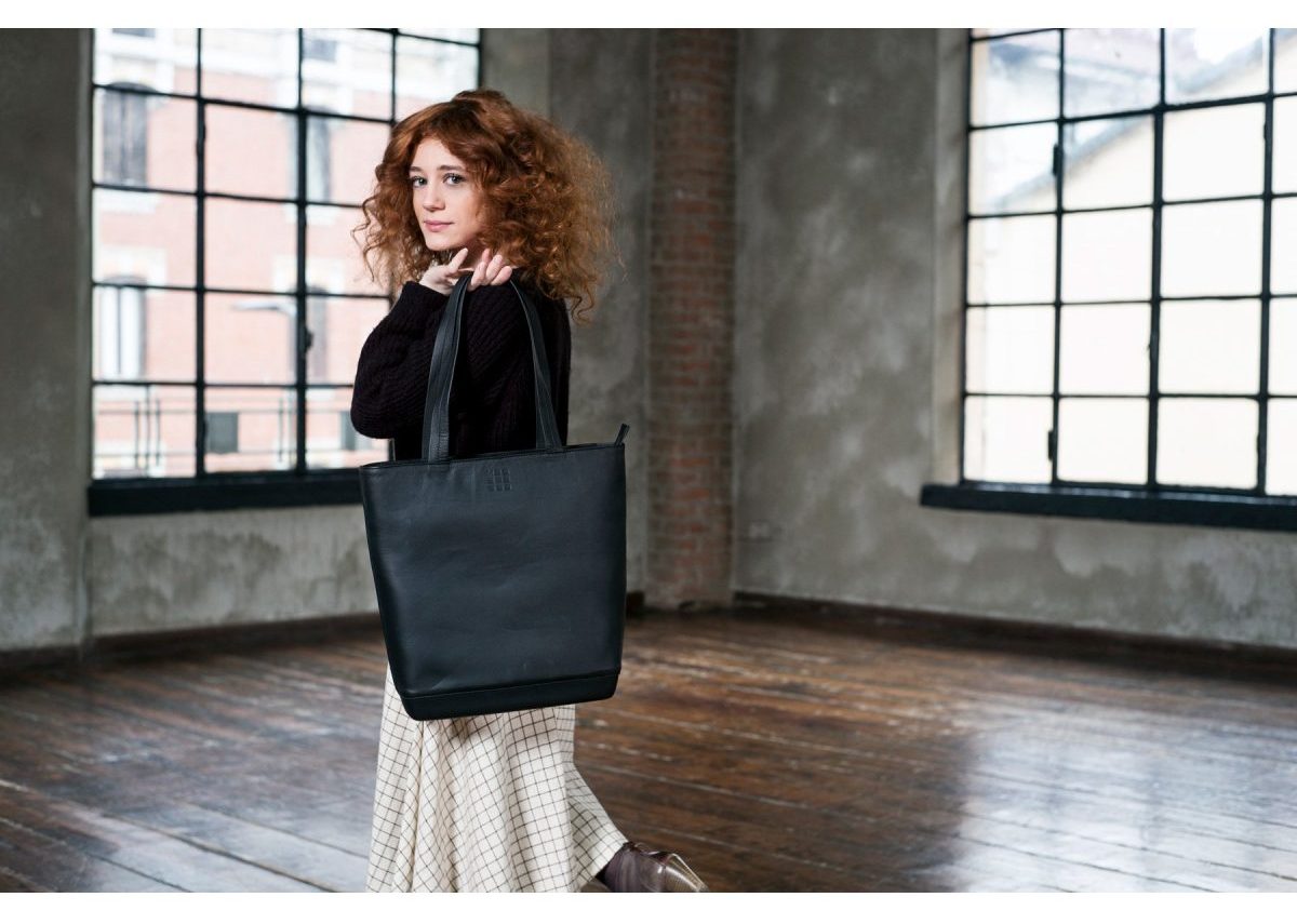 Galleria foto 'Shopping Bag: 6 Borse pratiche e alla Moda. Da non perdere!' - foto 2