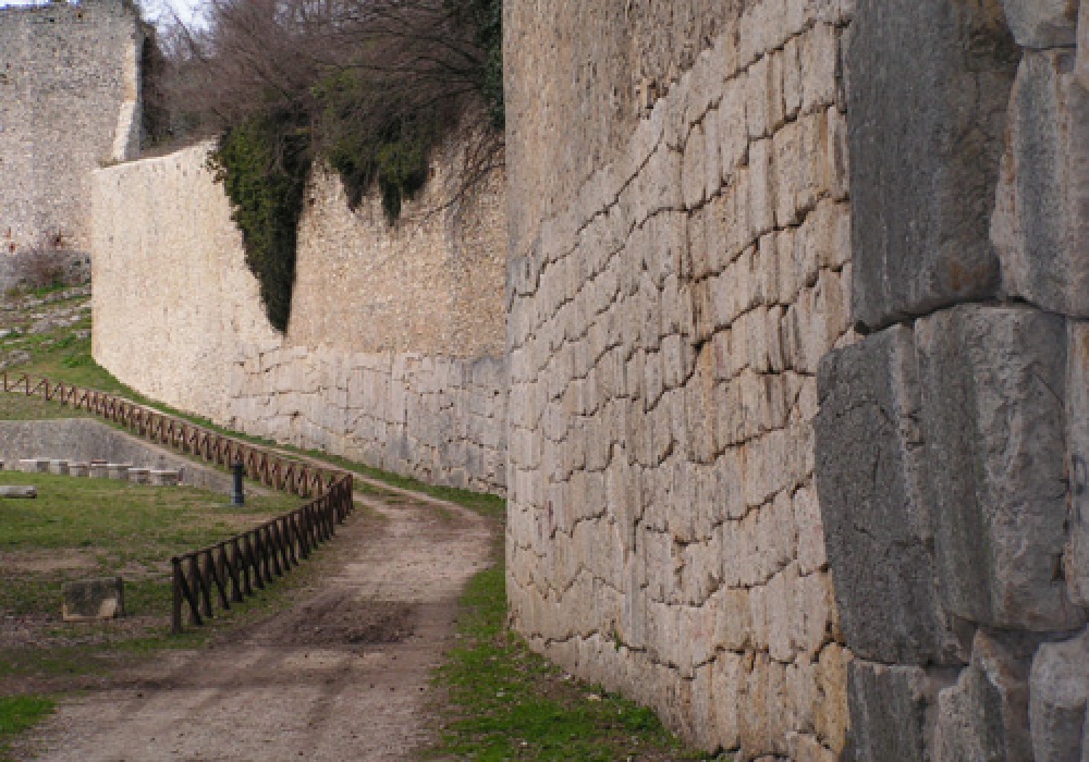 Galleria foto 'Amelia: 6 cose da fare e vedere nel borgo più antico d’Italia' - foto 1