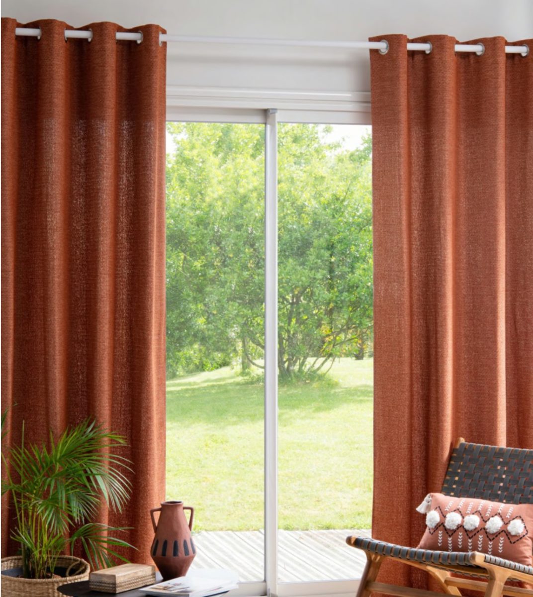 Galleria foto 'Come arredare la tua Camera da letto con un budget massimo di 800 Euro per Mobili e Complementi!' - foto 1