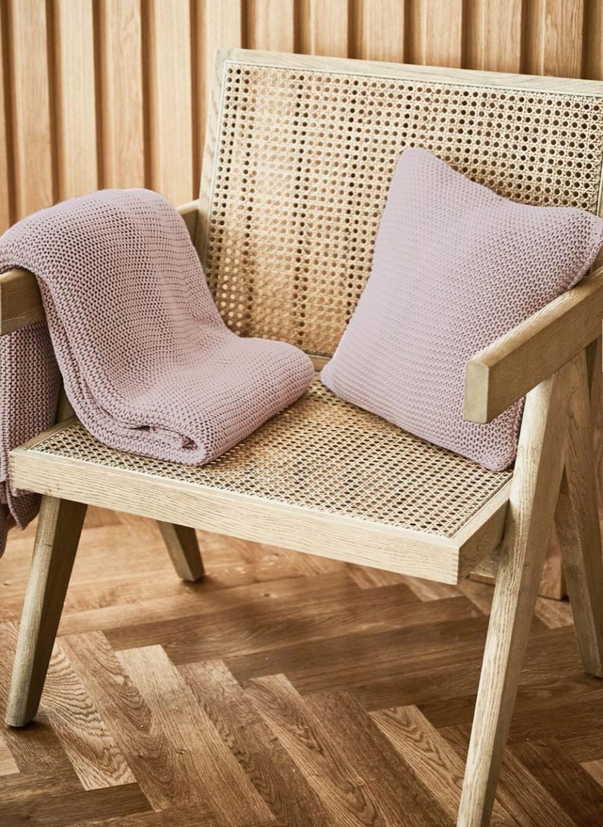 Galleria foto 'Salotto Total Pink: 8 mobili e complementi dal sito Westwing per una Casa romantica' - foto 2