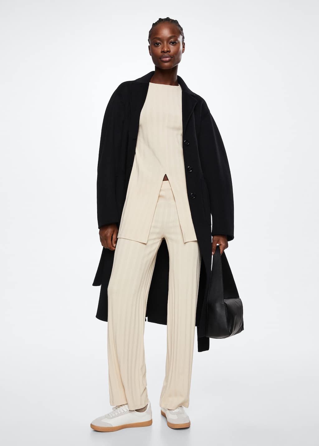 Galleria foto 'Tute in maglia, un trend comfy chic da non perdere: I 6 modelli più belli!' - foto 2