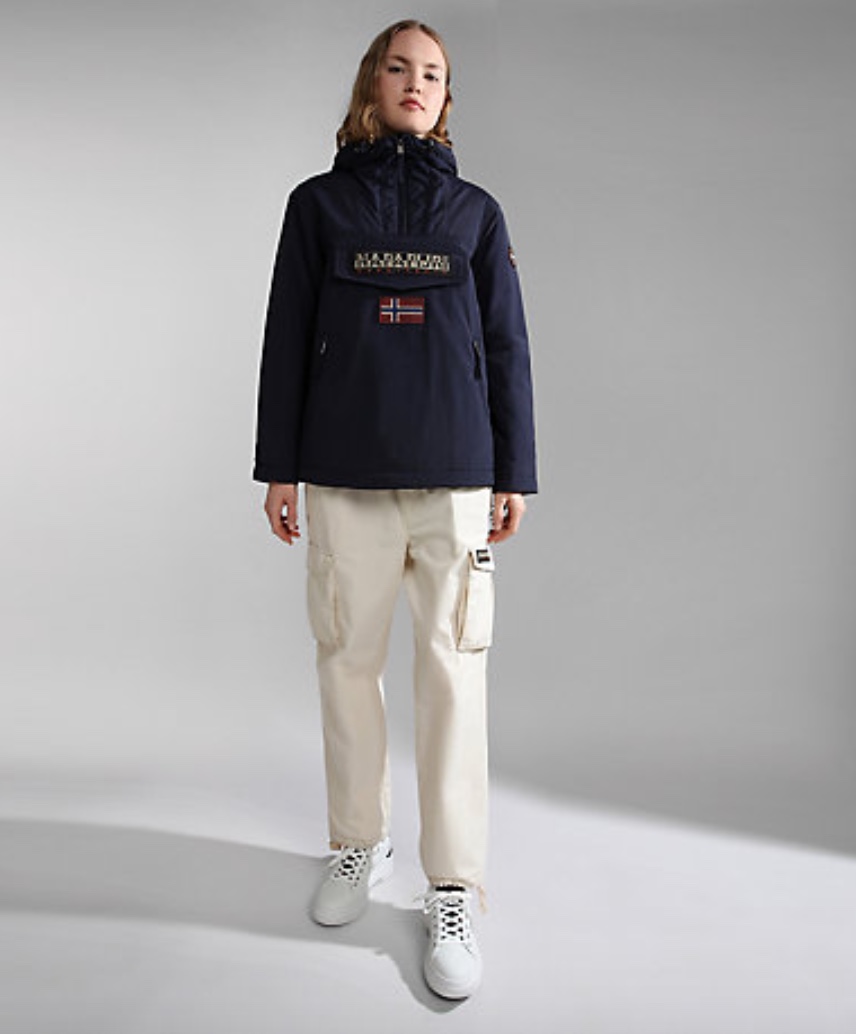 Galleria foto 'Come vestirsi per trascorrere un pomeriggio con i Bimbi: 7 Capi comfy chic per un Outfit da Super Mamma!' - foto 5