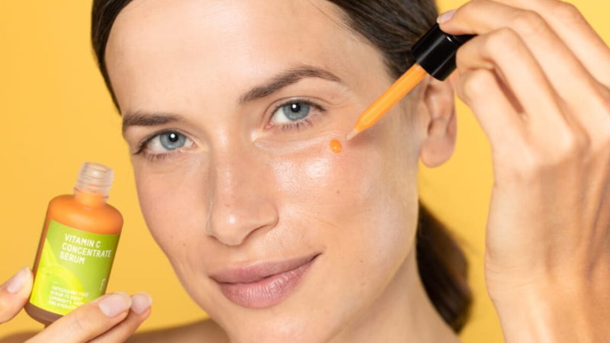 I 6 migliori prodotti alla Vitamina C: Cosmetici e Benefici…