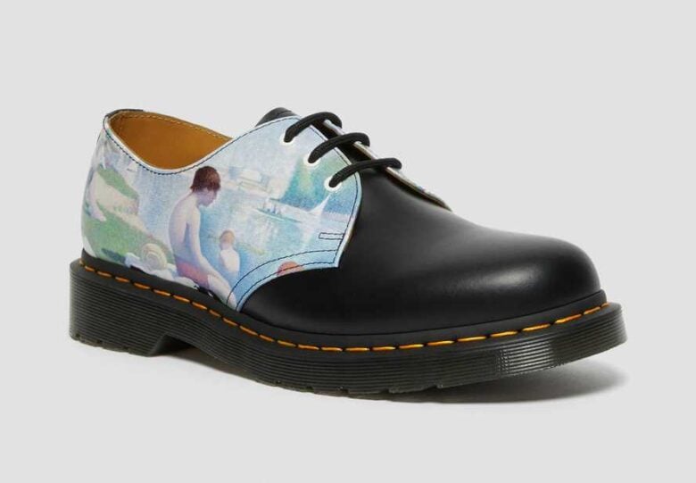 bather shoes dr Martens