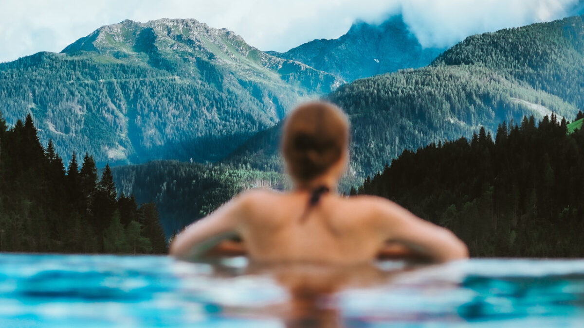 5 Resort da sogno con Infinity Pool sulle Alpi italiane. Resterete a bocca aperta!