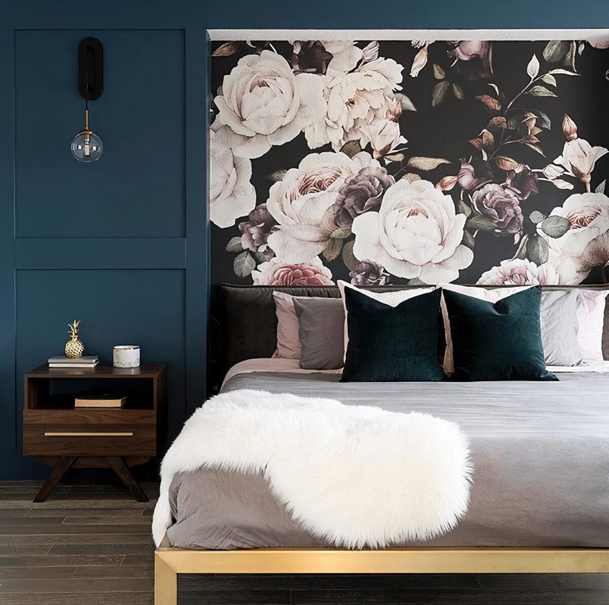 Galleria foto '5 Carte da Parati fiorate super chic per arredare la Camera da Letto' - foto 5