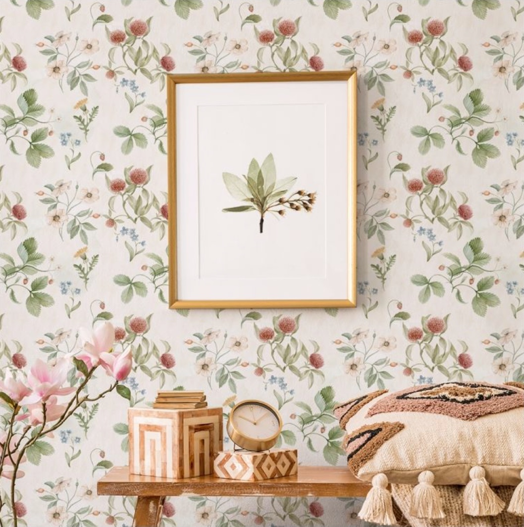 Galleria foto '5 Carte da Parati fiorate super chic per arredare la Camera da Letto' - foto 4