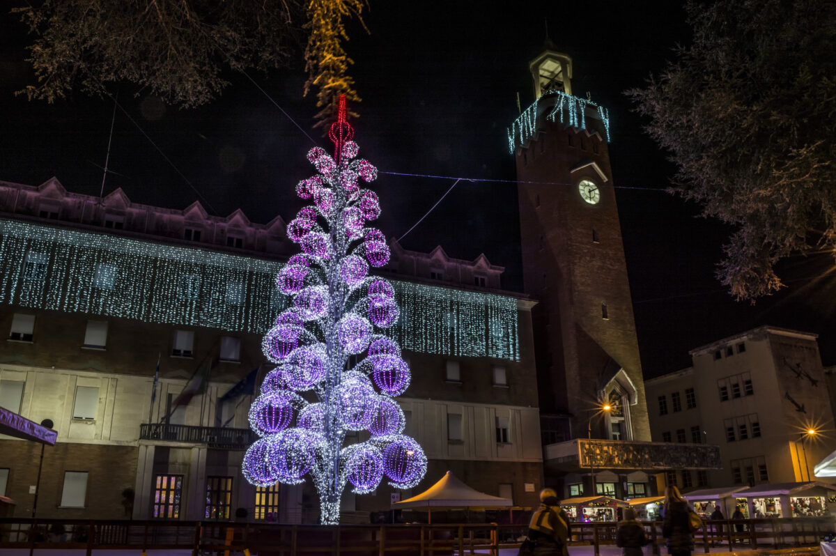 Galleria foto '6 Città italiane che si illuminano per le Feste. Da visitare assolutamente!' - foto 2
