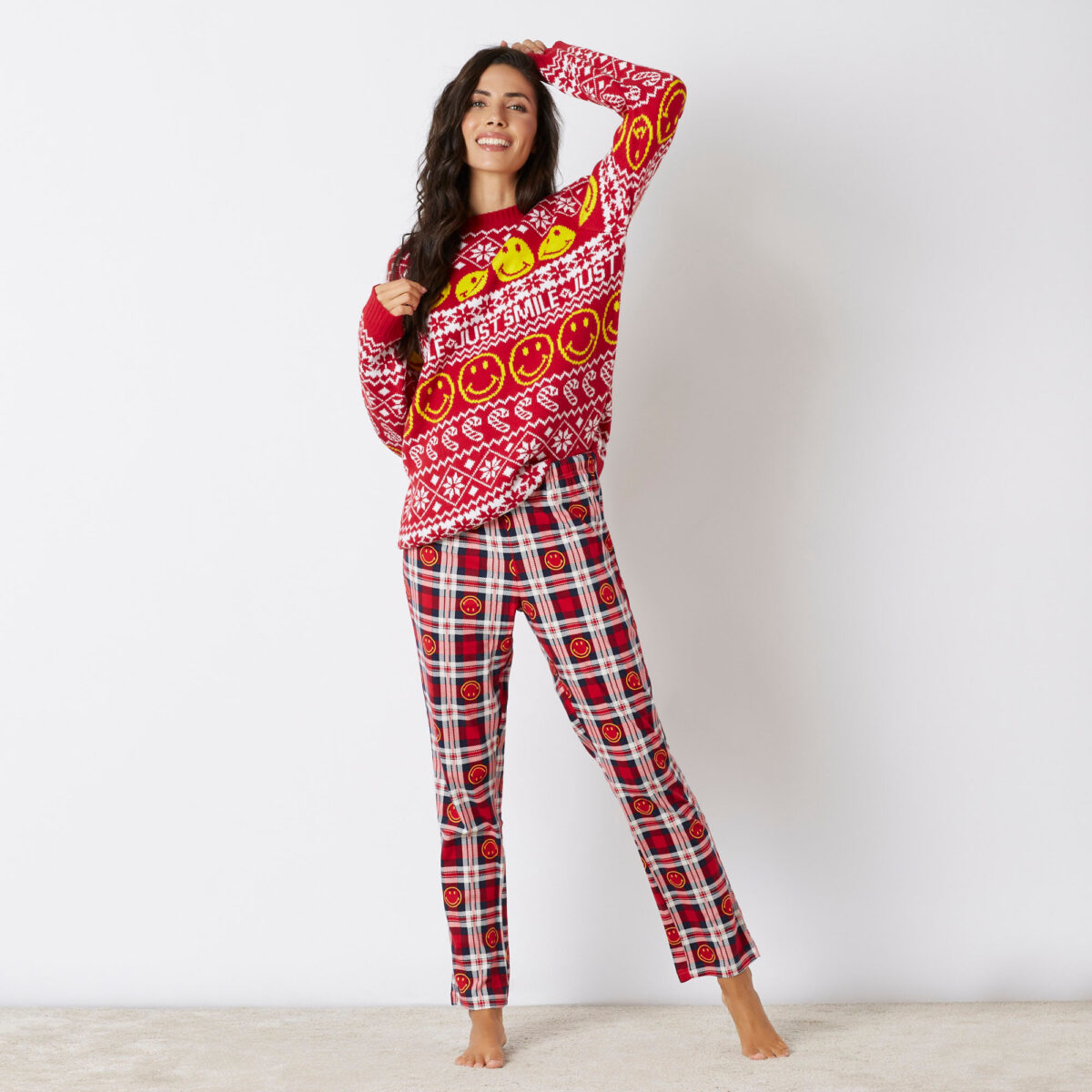 Galleria foto '7 maglioni a tema natalizio per un 25 dicembre da vera Bridget Jones' - foto 6