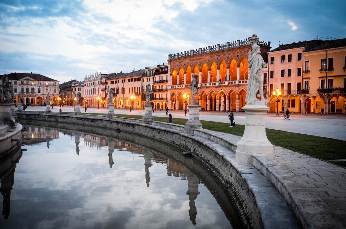 Visita a Padova e al suo " prato della valle"