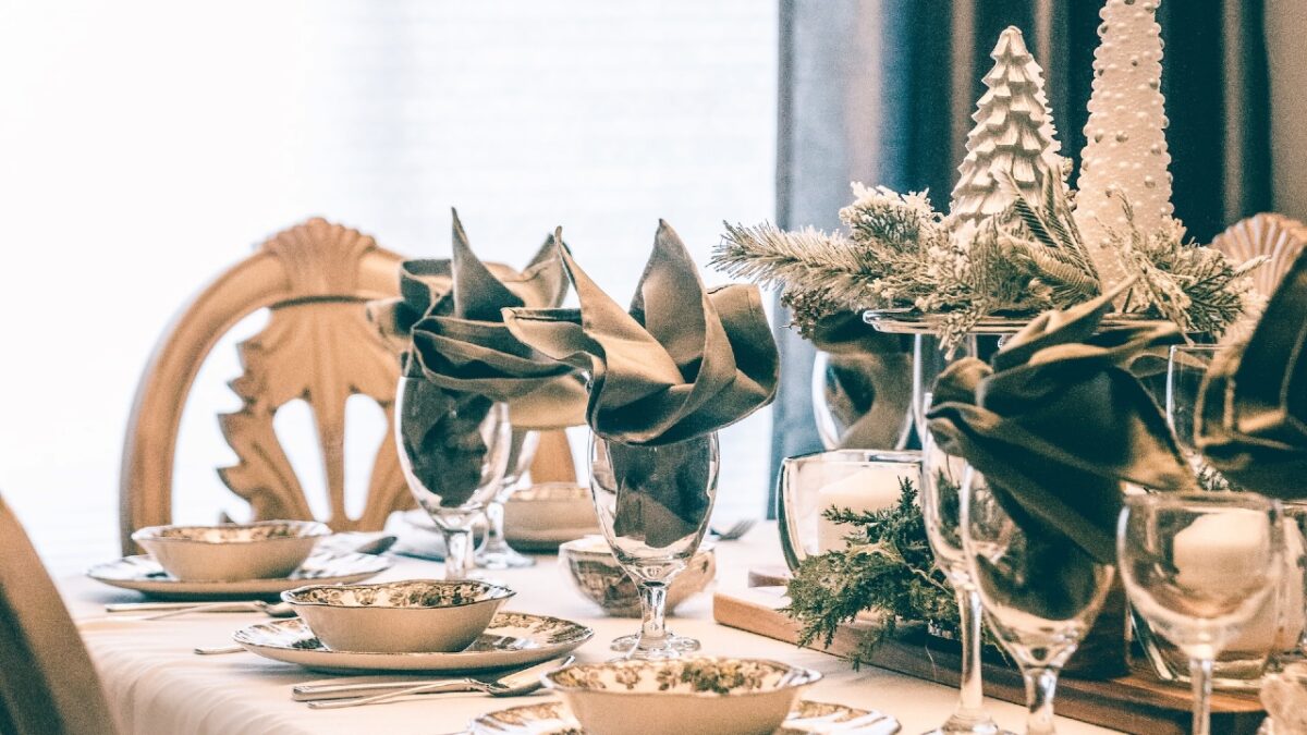 Come apparecchiare la Tavola di Natale: 5 regole per un’ospitalità perfetta!