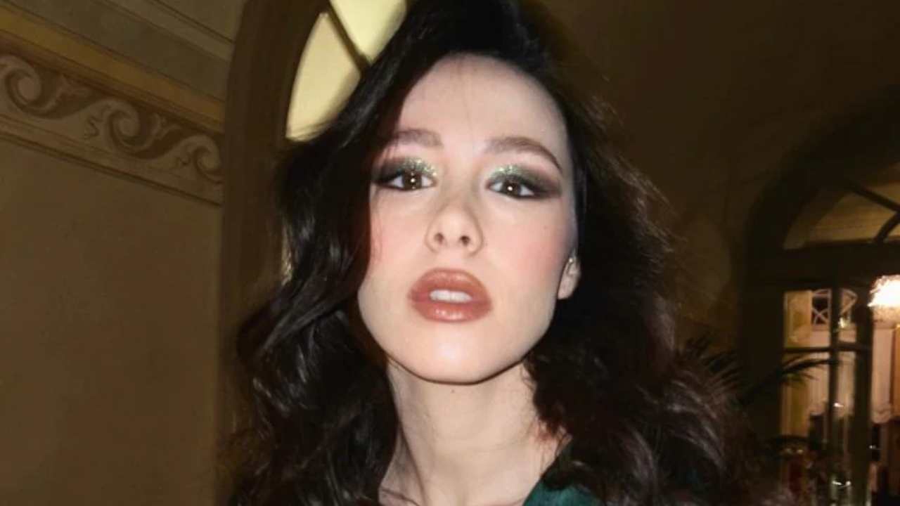 Aurora Ramazzotti, il look di Capodanno nasconde un messaggio che non sfugge ai Fan