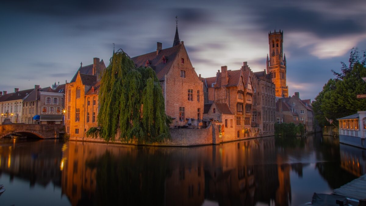 Bruges: 5 esperienze imperdibili nella romanticissima città belga