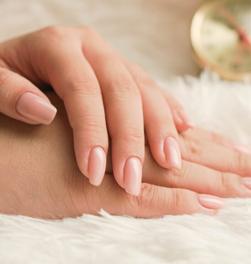 Galleria foto '5 Manicure rosa effetto Gloss in vero stile Barbiecore!' - foto 5