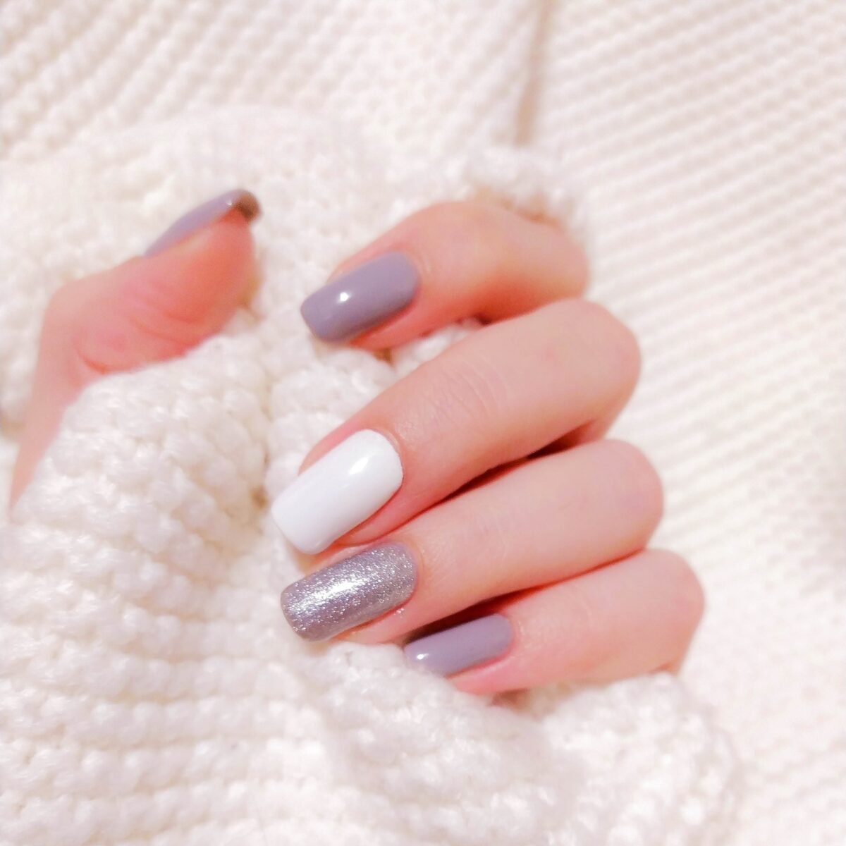 Galleria foto 'Unghie, i colori invernali: 8 Manicure di tendenza questo inverno' - foto 3