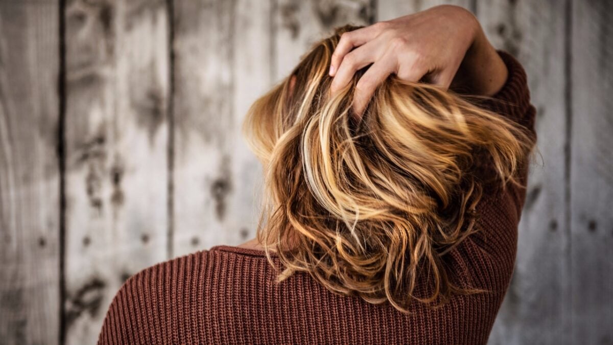 Capelli, 5 prodotti per nascondere la ricrescita senza dover correre dal Parrucchiere