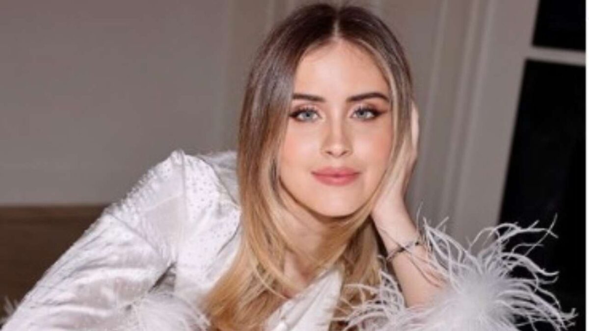 Valentina Ferragni, chic alla sfilata dell’Haute Couture di Parigi: l’abito “floreale” colpisce i Fan!