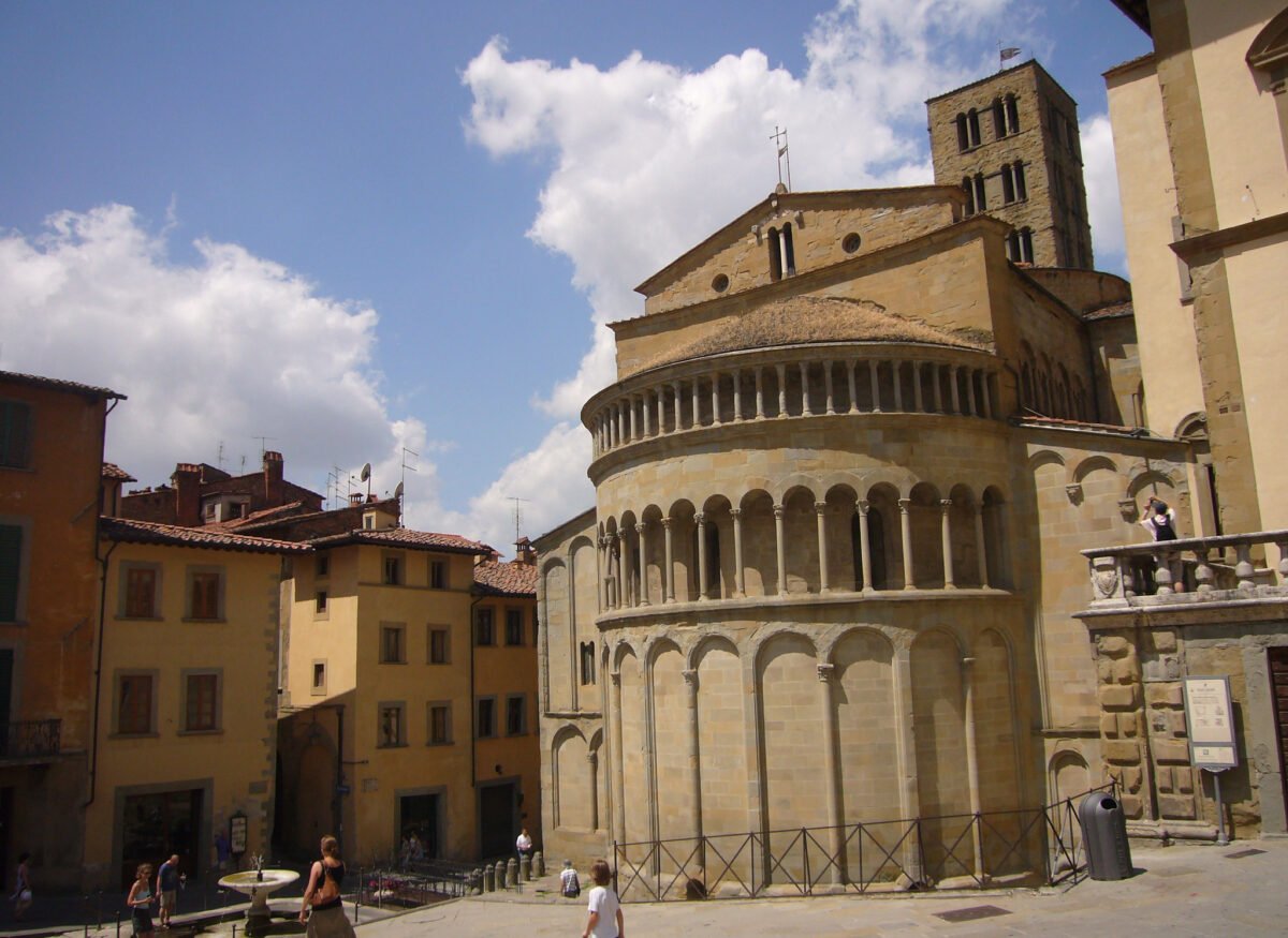 arezzo chiesa