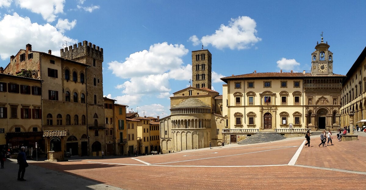 arezzo piazza