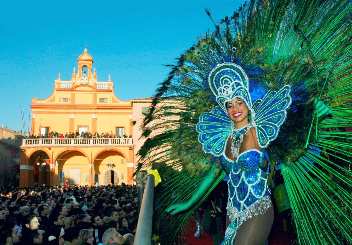 Galleria foto 'Carnevale, il Calendario degli Eventi 2023: ecco Quando e in quali Città italiane festeggiare…' - foto 4