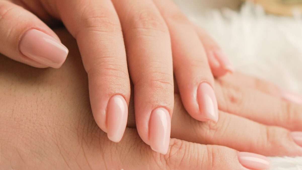 Come rinforzare le Unghie: 5 prodotti efficaci per una manicure perfetta!