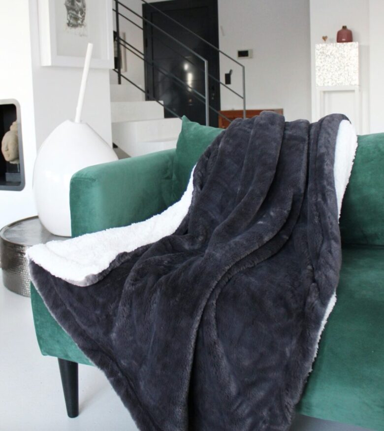 coperta morbida divano