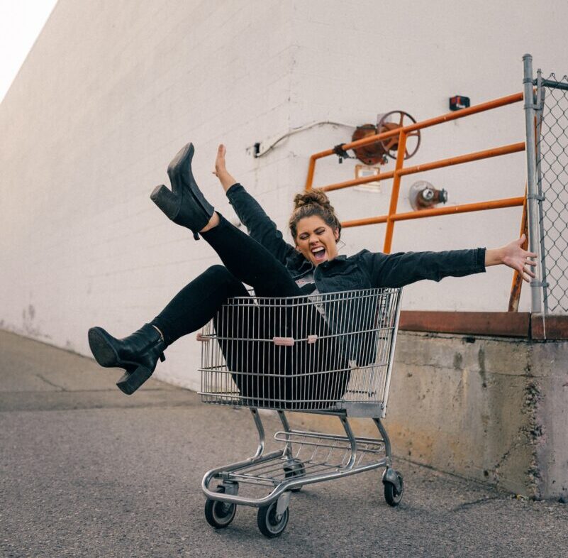 Galleria foto 'Saldi Invernali 2023, quando iniziano: il Calendario con le date regione per regione' - foto 3