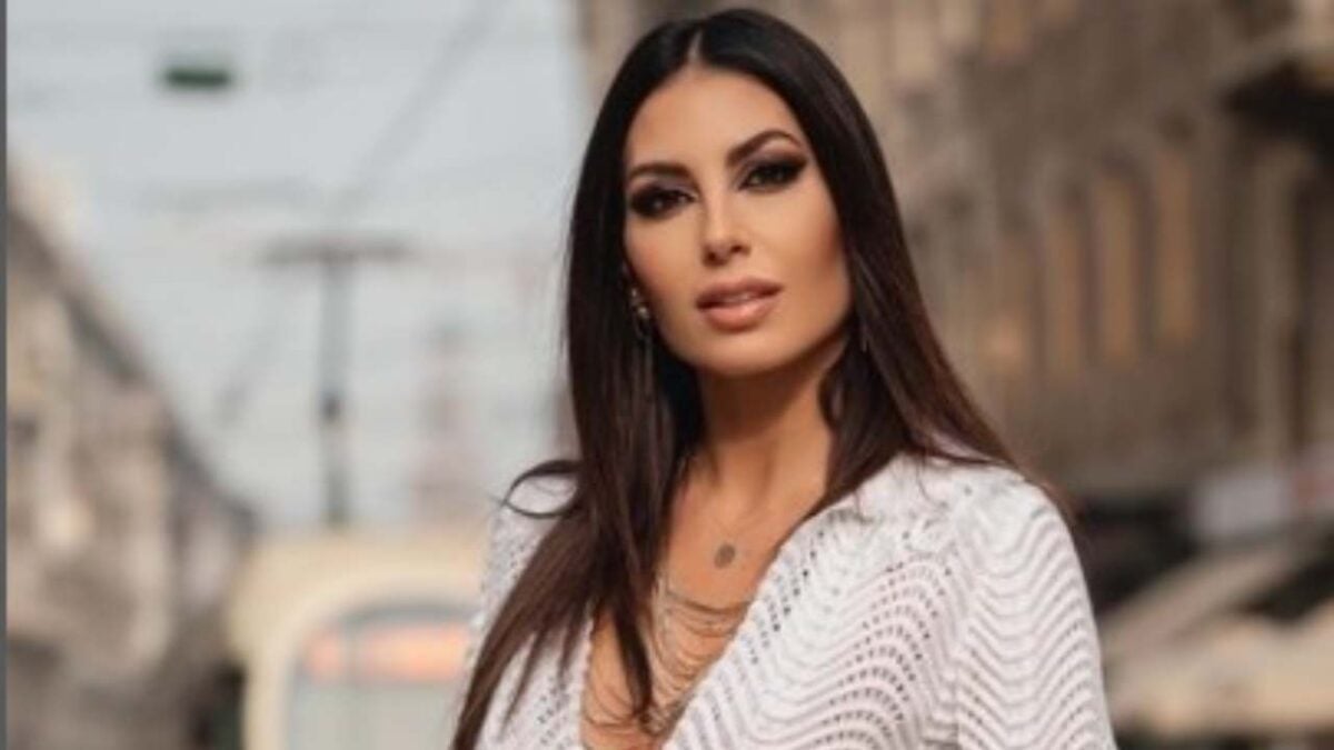 Elisabetta Gregoraci, look Animalier super aggressive per la Milano Fashion Week