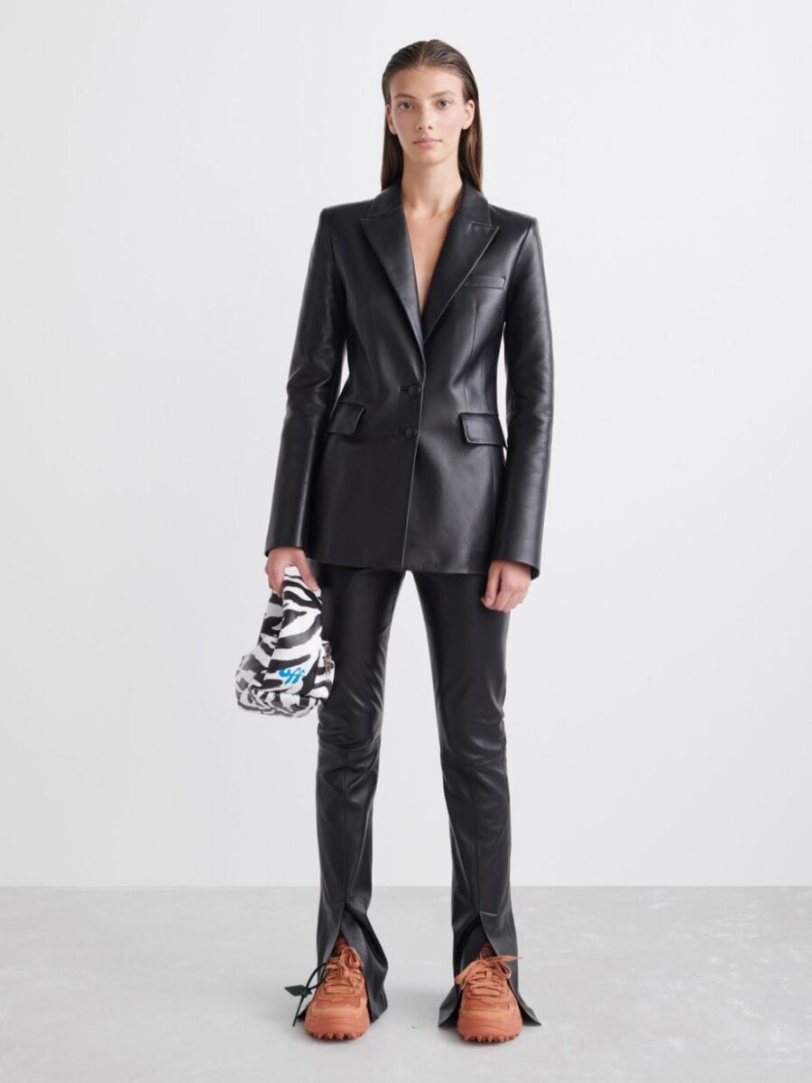 Galleria foto 'Off-White: 7 capi imperdibili del brand più richiesto del momento' - foto 1