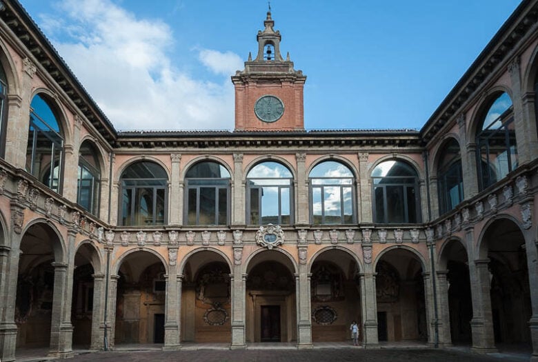 archiginnasio bologna