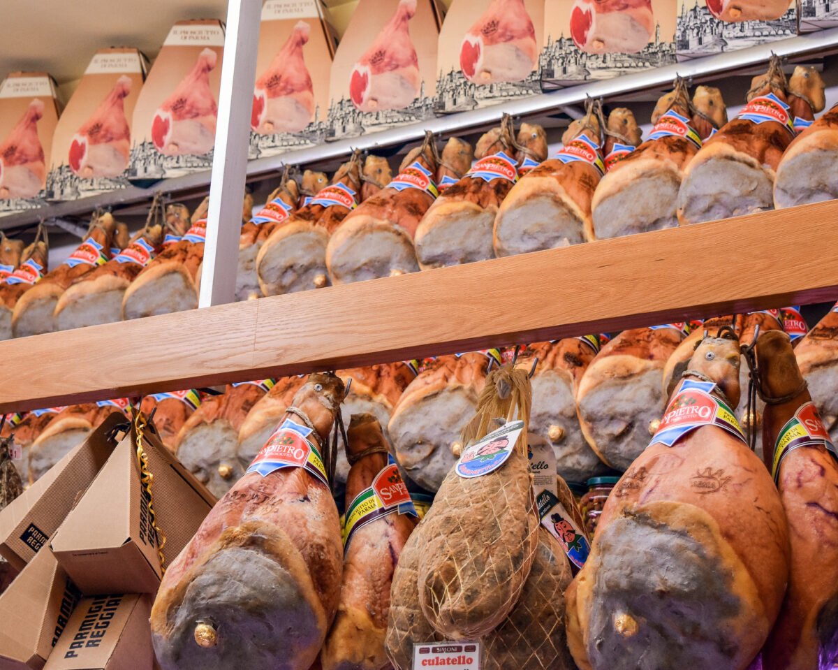 Galleria foto 'I 5 Mercati Gastronomici più belli d’Italia tra profumi, colori e sapori unici!' - foto 2