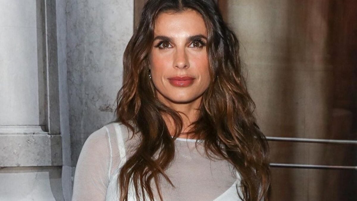 Elisabetta Canalis alla New York Fashion Week, super sensuale con il look vedo non vedo!