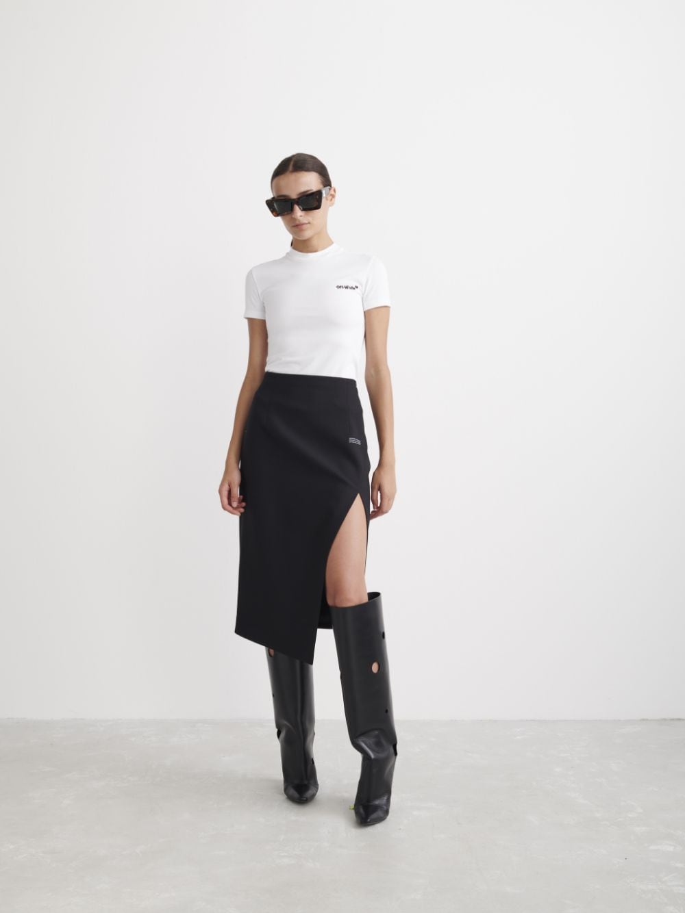Galleria foto 'Off-White: 7 capi imperdibili del brand più richiesto del momento' - foto 2