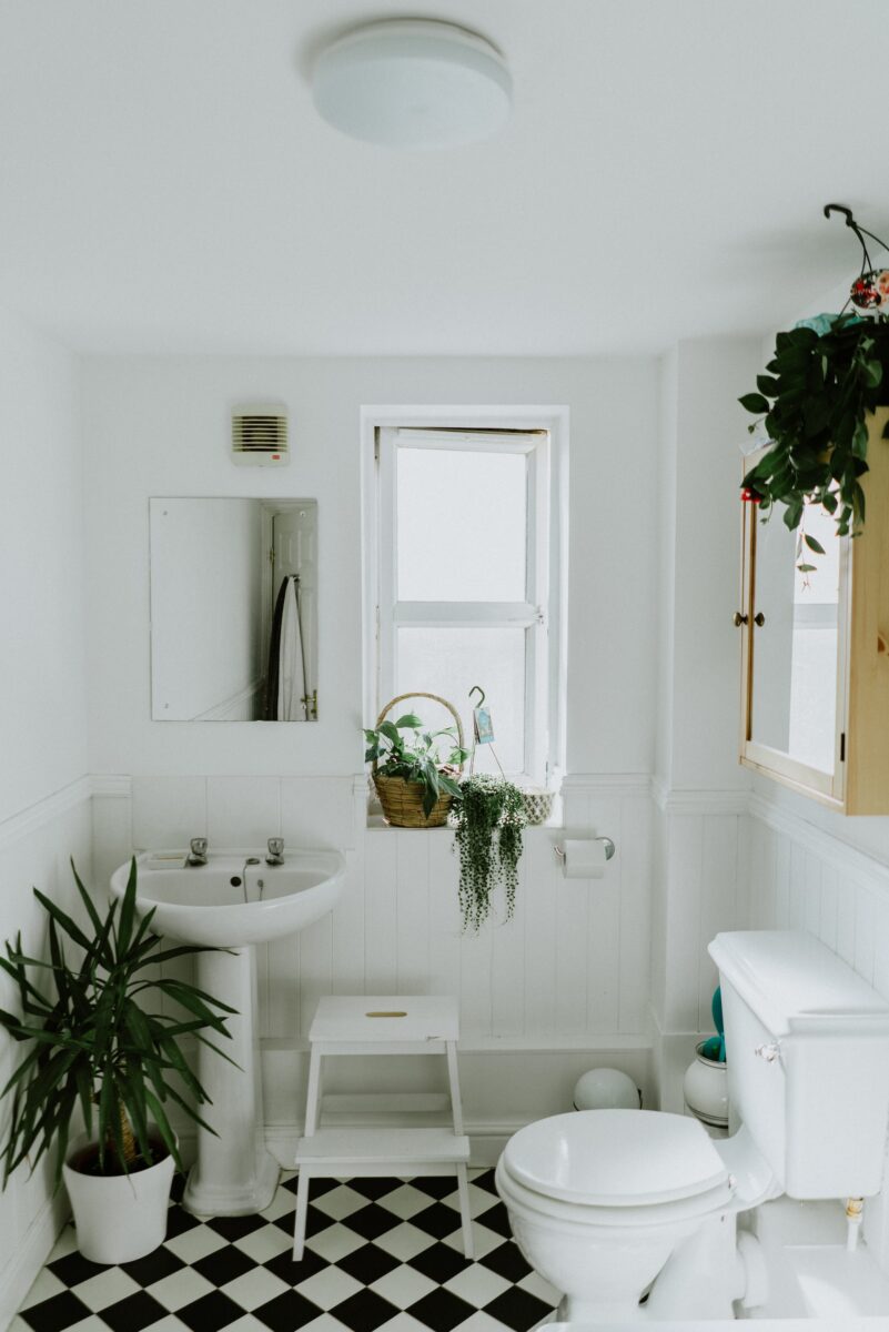 Galleria foto '5 Idee da copiare per arredare un Bagno in perfetto Stile Scandinavo!' - foto 2